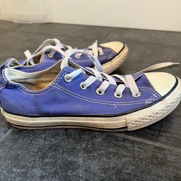 Converse purple shoes - Picture 5 of 5